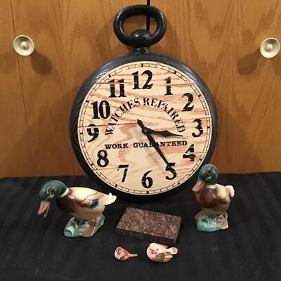 162 - Clock & Duck Figurines