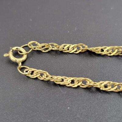 GOLD TONED JEWELED VINTAGE STYLE NECKLACE