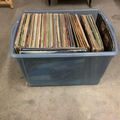 794 Lot of Vintage LP Records ( Classic Rock, see pictures for an idea of the artists  )