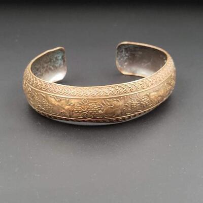 VINTAGE COPPER METAL CUFF BRACELET - GRAPES & VINES