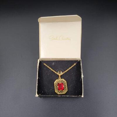 VINTAGE SARAH COVENTRY MAJORCA RED STONE NECKLACE W/ BOX