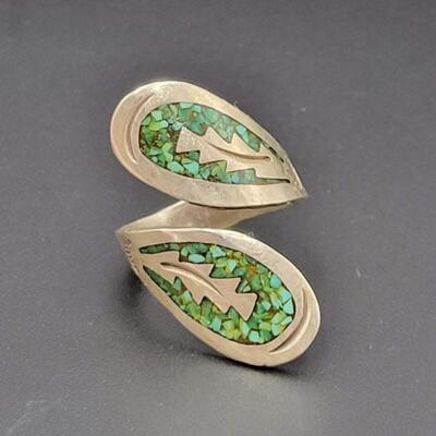 NATIVE AMERICAN SILVER & GREEN CHIP INLAY RING