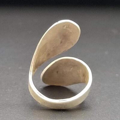 NATIVE AMERICAN SILVER & GREEN CHIP INLAY RING