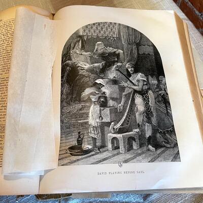 Lot 61 Brown's Family Bible 1880 Self-Interpretaing Illustrated Prints, Gilt Edges