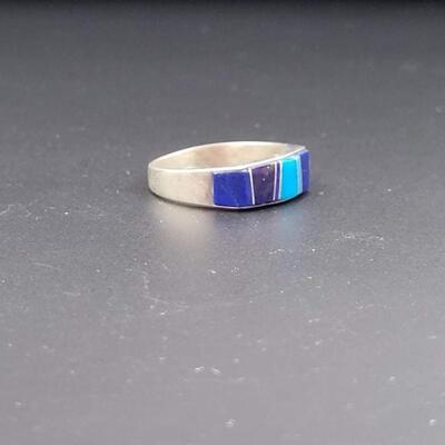 STERLING SILVER RING W/ BLUE STONE INLAY