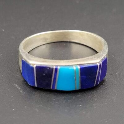 STERLING SILVER RING W/ BLUE STONE INLAY