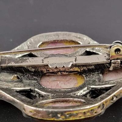 VINTAGE SILVER METAL BROOCH W/ PINK STONES