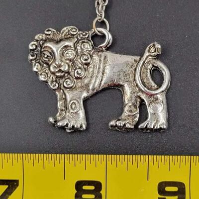 VINTAGE ITALY SILVER METAL LION PENDANT NECKLACE
