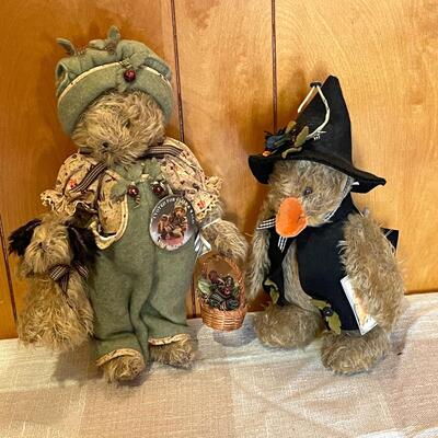 Lot 66 Pair Plush Bears from Bunnies by the Bay Olive & Wags + Emerson Quackula
