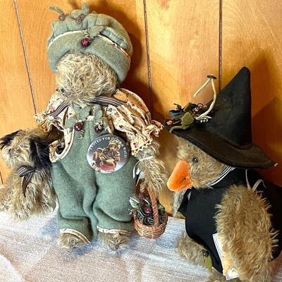 Lot 66 Pair Plush Bears from Bunnies by the Bay Olive & Wags + Emerson Quackula