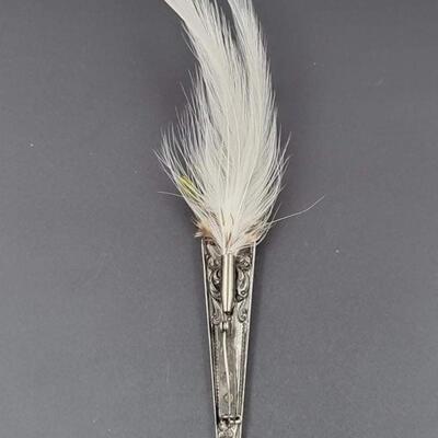 SILVER METAL & FEATHER BROOCH