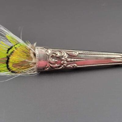 SILVER METAL & FEATHER BROOCH
