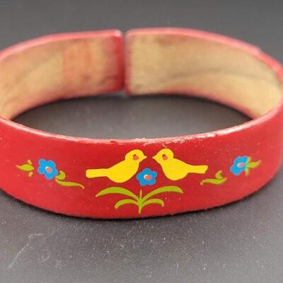 WOODEN FOLK ART BIRD & FLOWER BANGLE