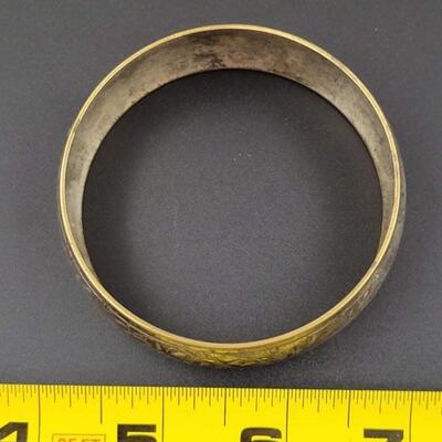 CARVED FLORAL METAL BANGLE