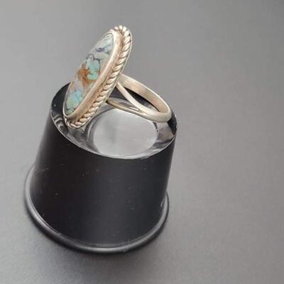 STERLING SILVER RING W/ BLUE MARBLED STONE