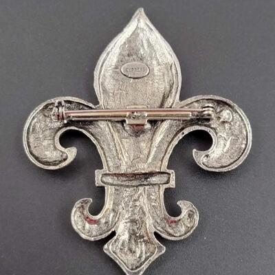 EXPRESS SILVER METAL FLEUR-DE-LIS BROOCH