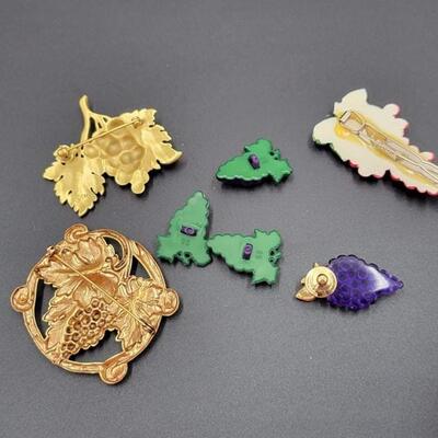 GRAPE BROOCH BUNDLE