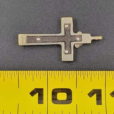 SILVER METAL CRUCIFIX PENDANT - MARKED â€œRMANYâ€