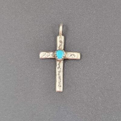 STERLING SILVER CROSS PENDANT W/ BLUE STONE