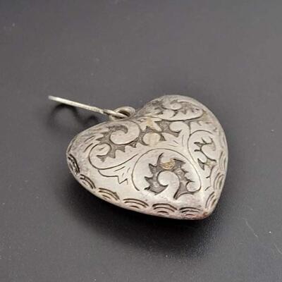 ENGRAVED SILVER METAL HEART PENDANT
