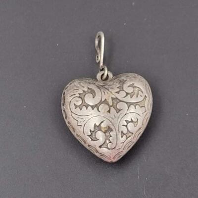 ENGRAVED SILVER METAL HEART PENDANT
