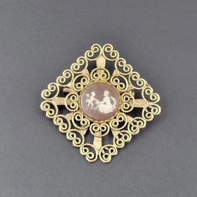 GOLD TONED FILIGREE CAMEO BROOCH