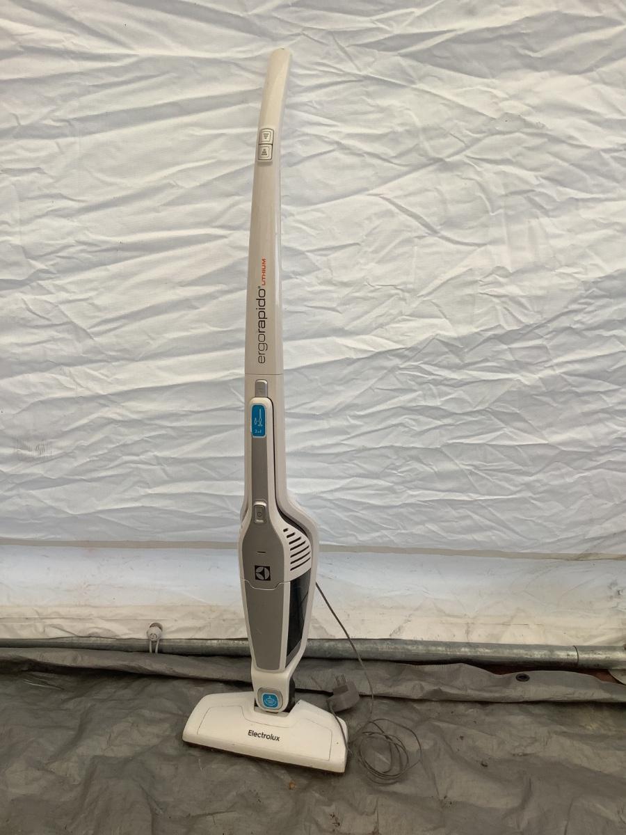 T 885 Electrolux “ ergorapido Lithium “ Upright/Dust Buster Combo