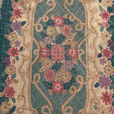 Vintage Charming Oval Hooked Rug