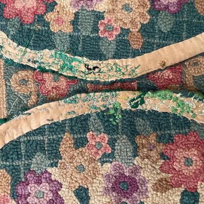 Vintage Charming Oval Hooked Rug