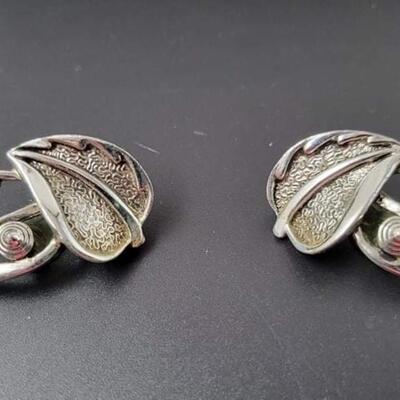VINTAGE SARAH COVENTRY SILVER TONED LEAF BRACELET & EARRING SET