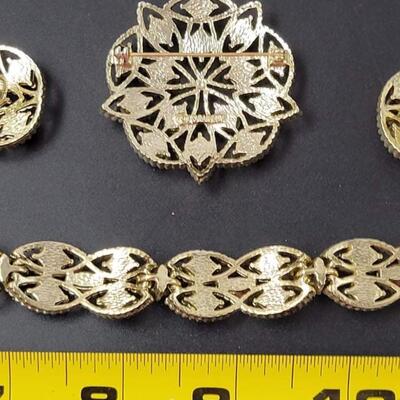 VINTAGE SARAH COVENTRY ORANGE & GREEN GOLD FILIGREE JEWELRY SET