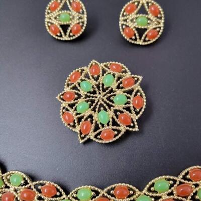 VINTAGE SARAH COVENTRY ORANGE & GREEN GOLD FILIGREE JEWELRY SET