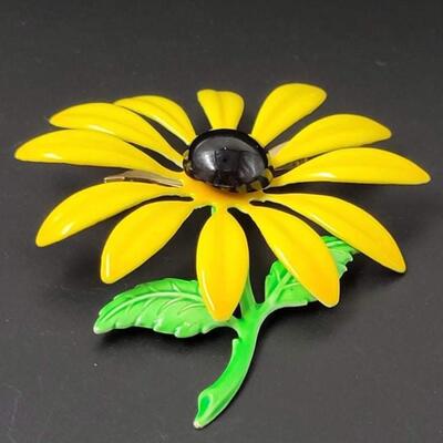 VINTAGE METAL SUNFLOWER BROOCH