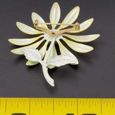 VINTAGE METAL SUNFLOWER BROOCH