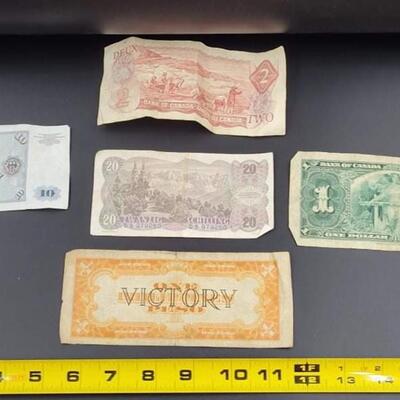 VINTAGE FOREIGN MONEY BUNDLE