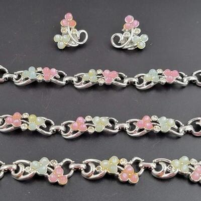 VINTAGE SARAH COVENTRY BEADED JEWELRY SET