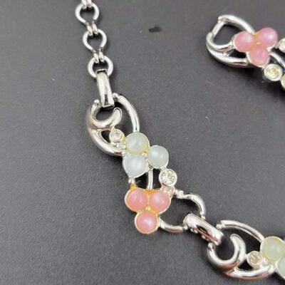VINTAGE SARAH COVENTRY BEADED JEWELRY SET