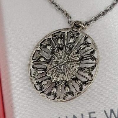 NINE WEST SILVER TONE & BLACK MEDALLION NECKLACE & EARRINGS