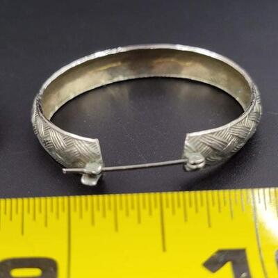 SILVER METAL ENGRAVED HOOP EARRINGS