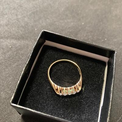 14k Gold Ring with 5 Nice Diamonds Size 7