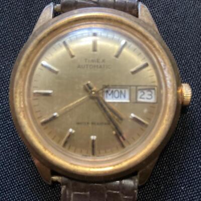 Vintage Timex Automatic Men’s Watch with Date Adjust