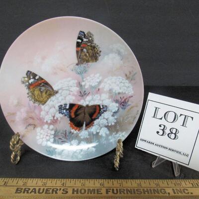 Red Admirals Plate, 8th in the Gossamer Wings Series, Lena Liu, 1989, #3011C