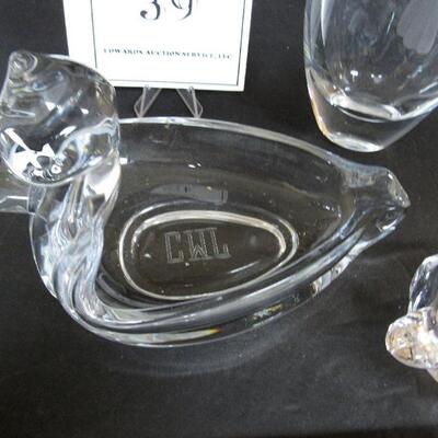 Vintage Duncan Miller Duck Ashtrays and Signed Vase With Etched Lady Image