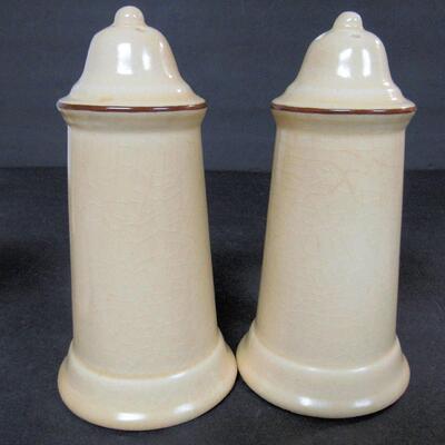 Pfaltzgraff Village Pattern Sugar/Creamer, Salt/Pepper/2 Large Shakers