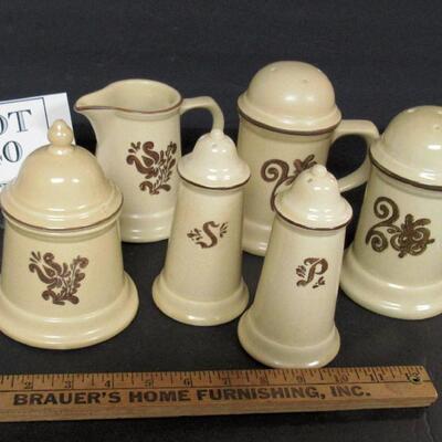 Pfaltzgraff Village Pattern Sugar/Creamer, Salt/Pepper/2 Large Shakers