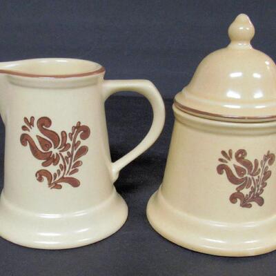 Pfaltzgraff Village Pattern Sugar/Creamer, Salt/Pepper/2 Large Shakers