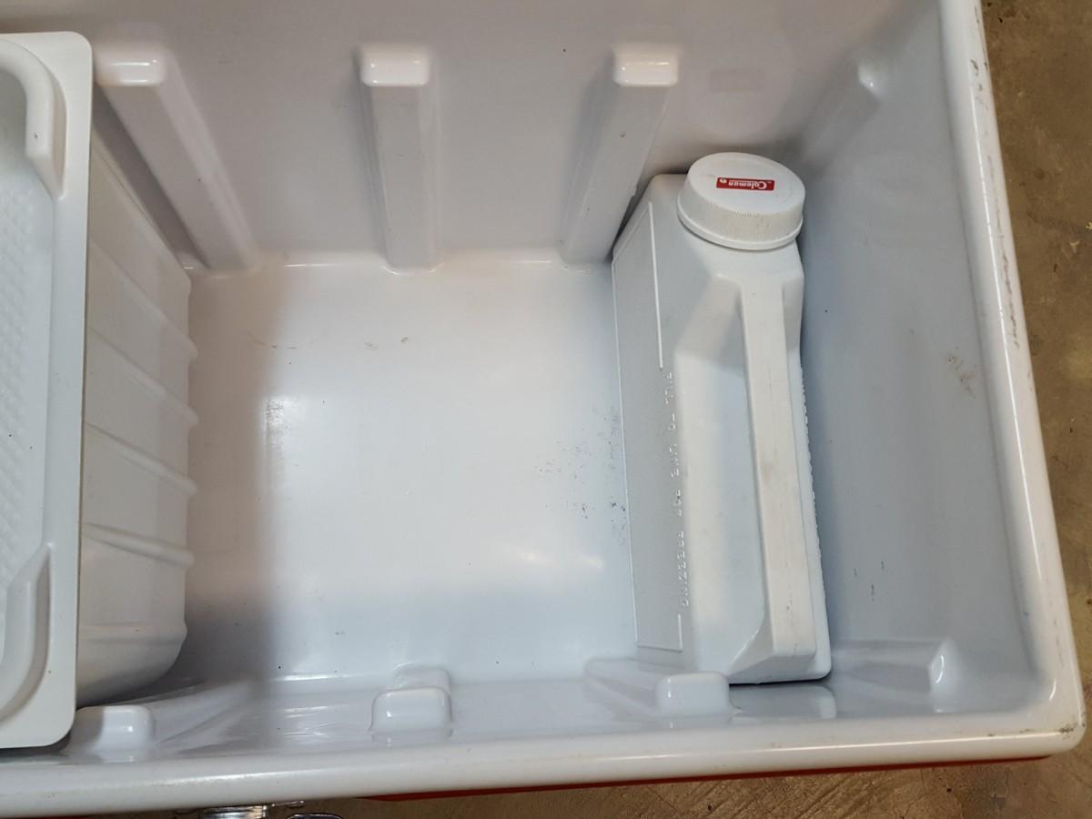 Vintage Coleman Red Snow-lite 80 Quart Cooler 5256-703 Vintage Coleman Red Snow-lite 80 Quart Cooler 5256-703