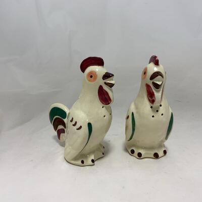 -33- SHAWNEE | 1940s Chanticleer Chicken | Salt and Pepper Shakers