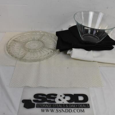 6 Piece Table Decorations: Tablecloths, Glass Bowl, Plate, etc