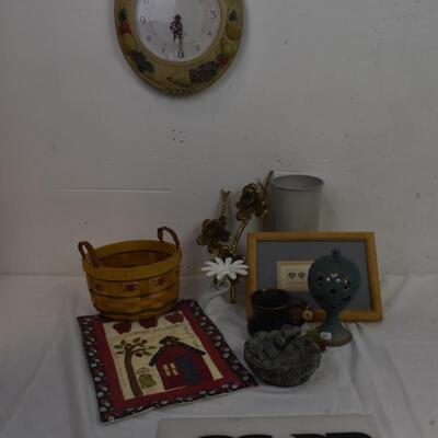 10 pc Decor Lot: Wall Clock, Picture Frame, Flower Decorations, Basket, etc